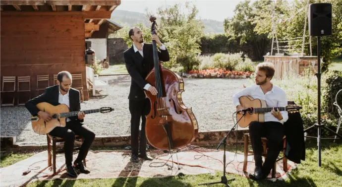 trio jazz manouche guitare contrebasse